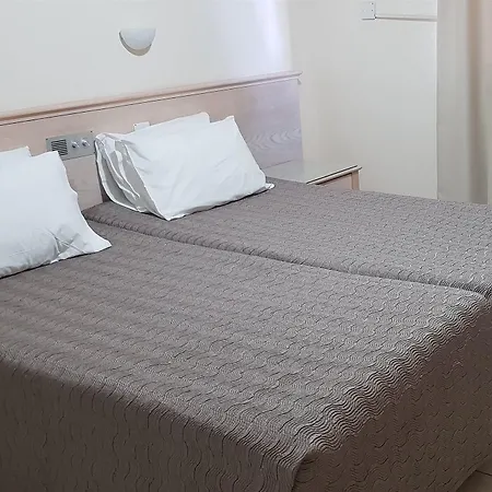 Senator - Adults Only Aparthotel 3*
