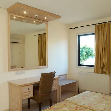 Senator - Adults Only Aparthotel