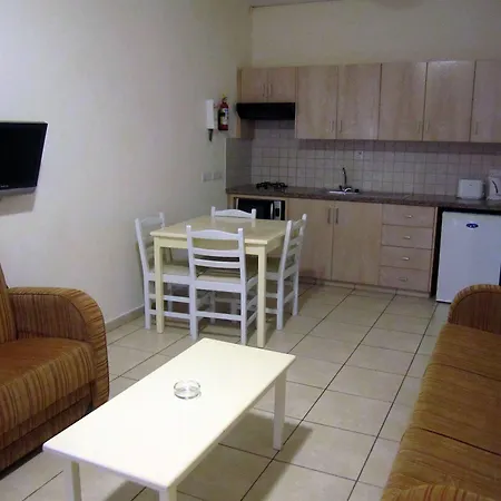 Senator - Adults Only Aparthotel 3*