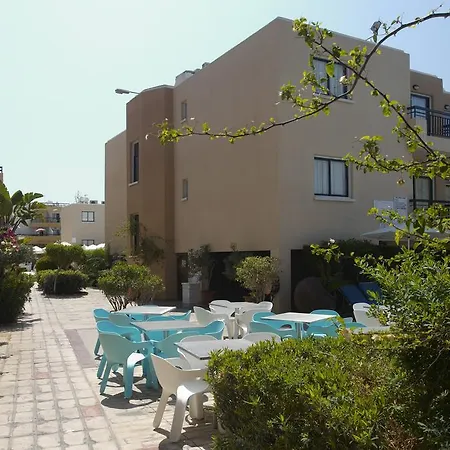 Senator - Adults Only Aparthotel 3*