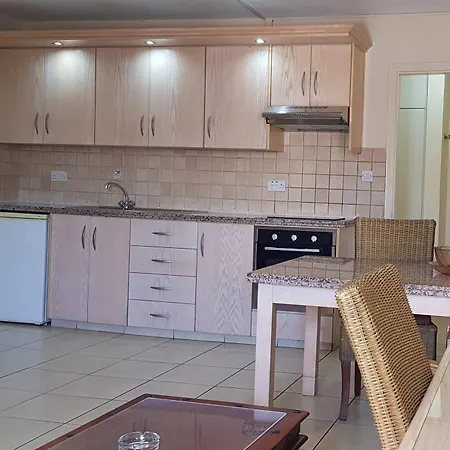 Senator - Adults Only Lejlighedshotel Ayia Napa