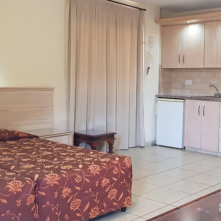 Senator - Adults Only Lejlighedshotel 3*