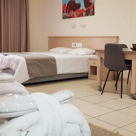 Senator - Adults Only Lejlighedshotel 3*