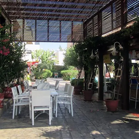 Senator - Adults Only Lejlighedshotel 3*