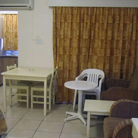 Senator - Adults Only Lejlighedshotel