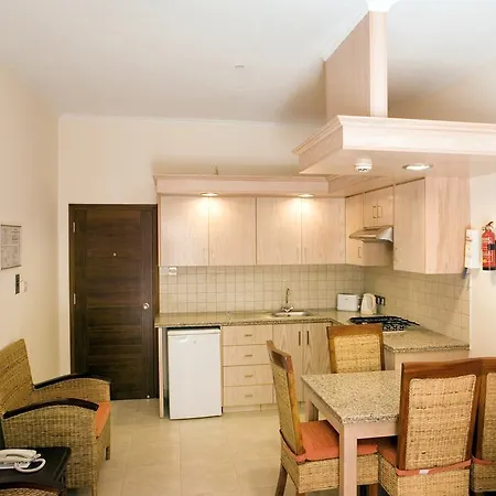 Lejlighedshotel Senator - Adults Only