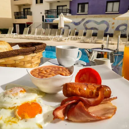 Senator - Adults Only Lejlighedshotel 3*